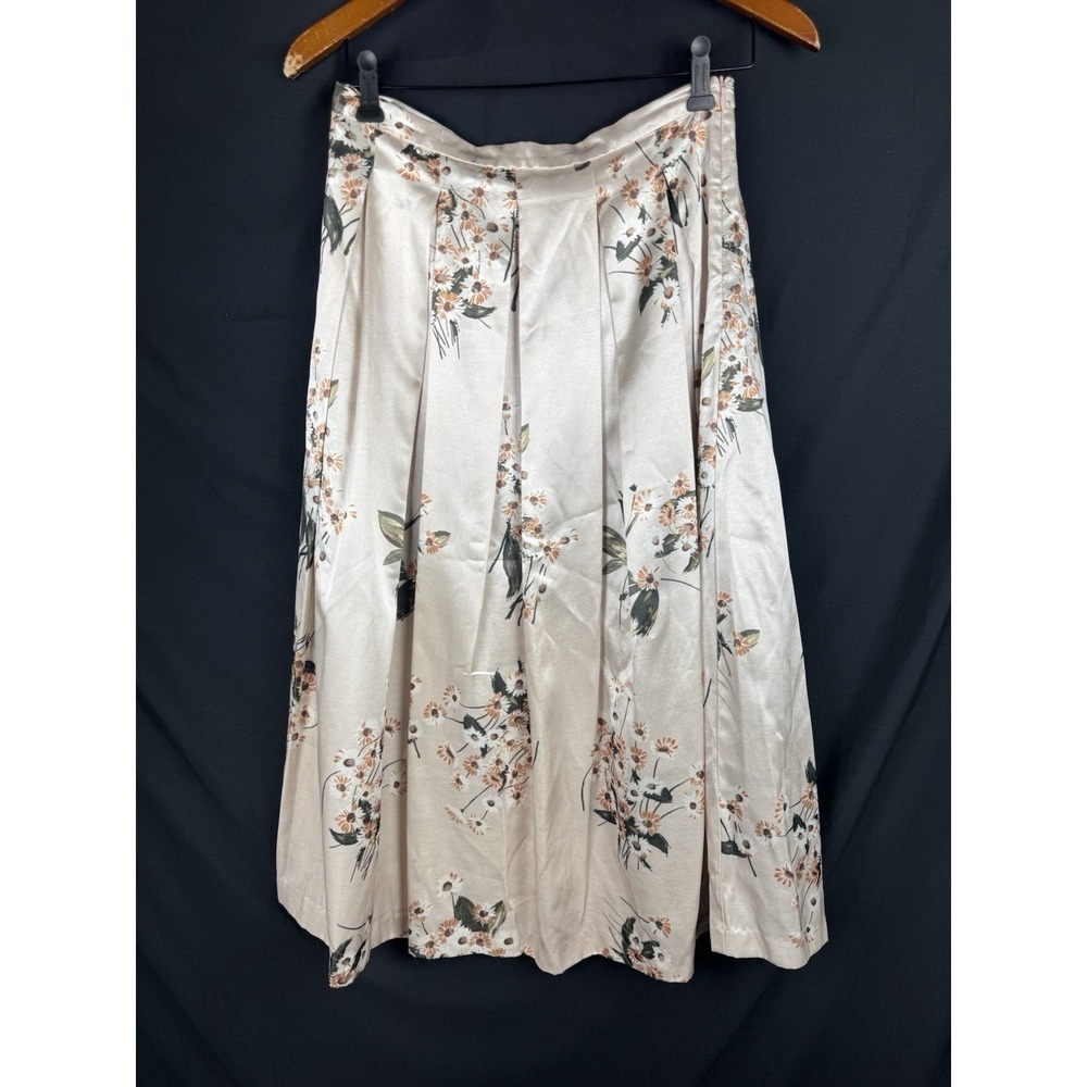 Della Bee Pleated Satin Skirt Sz S Champagne Pink Daisy Floral Midi I'm Brave